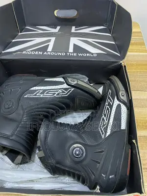 RST Short Racing Boots ( 44) Available!