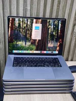 Laptop Apple MacBook Pro 32GB Apple M1 Max SSD 1T