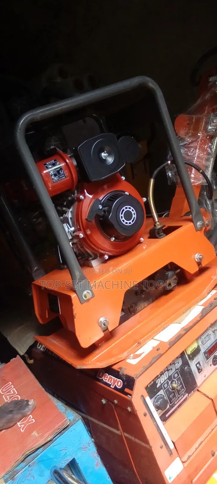 Rivesible Compactor (C160 Plate Compactor)