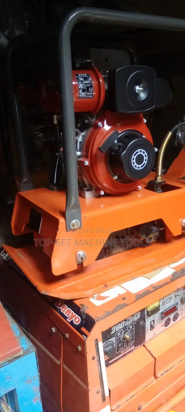 Rivesible Compactor (C160 Plate Compactor)