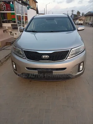 Kia Sorento LX 4dr SUV (2.4L 4cyl 6A) 2015 Silver