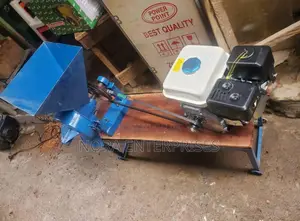 Pepper Grinding Machine (With 6.5hp Petrol Engine Capacity)