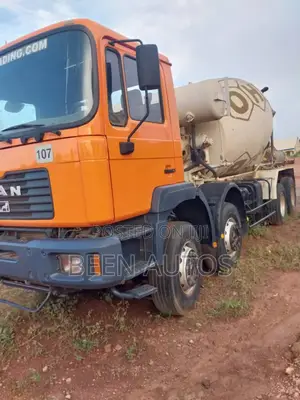 12 Tyres Man Diesel Truck