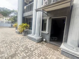 3bdrm Block of Flats in Gusape, Guzape District for rent