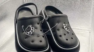 Smooth Lux Unisex Slides/Palm Crocs