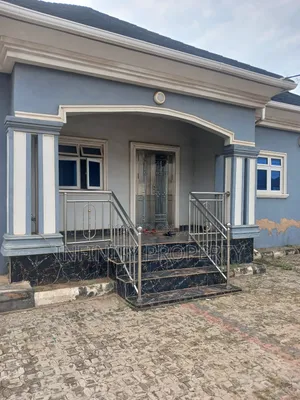 3bdrm Block of Flats in Okabere, Benin City for sale