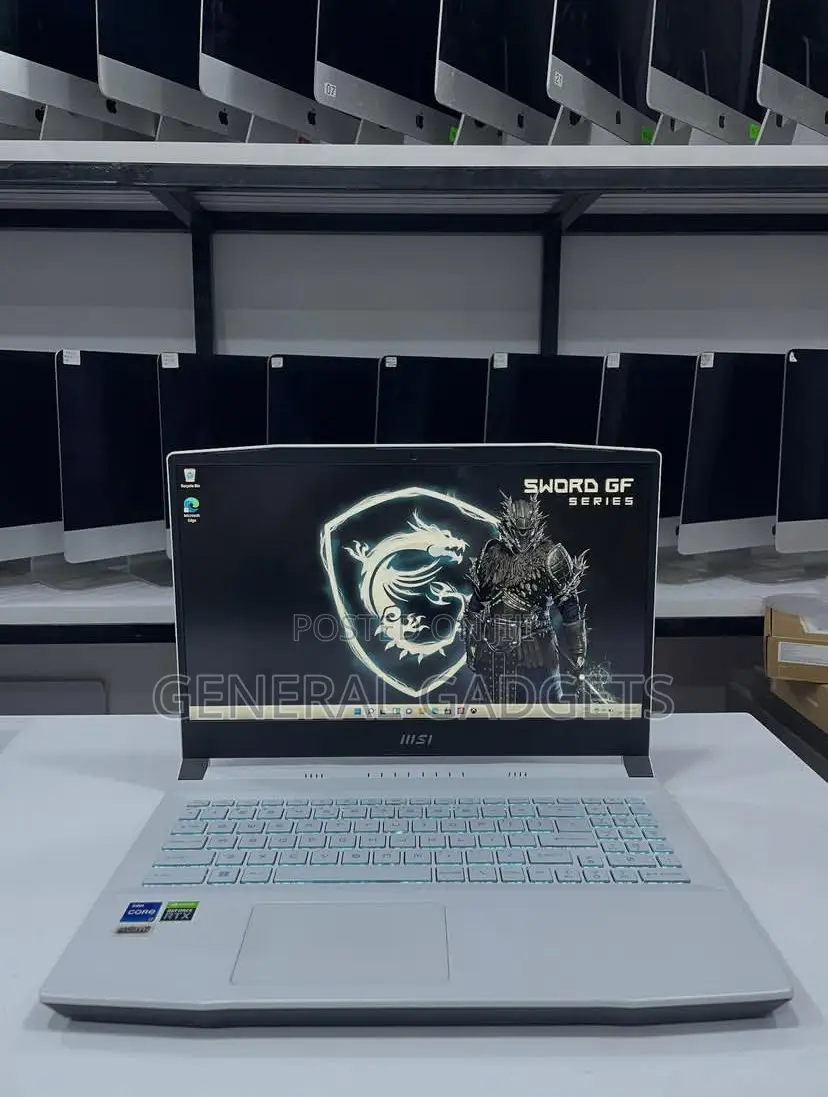 Laptop MSI MSI Sword 15 16GB Intel Core I7 SSD 1T