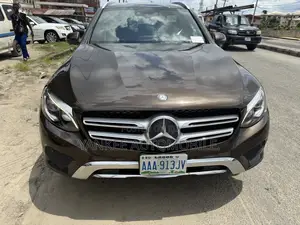 Mercedes-Benz GLC-Class 2016 Brown