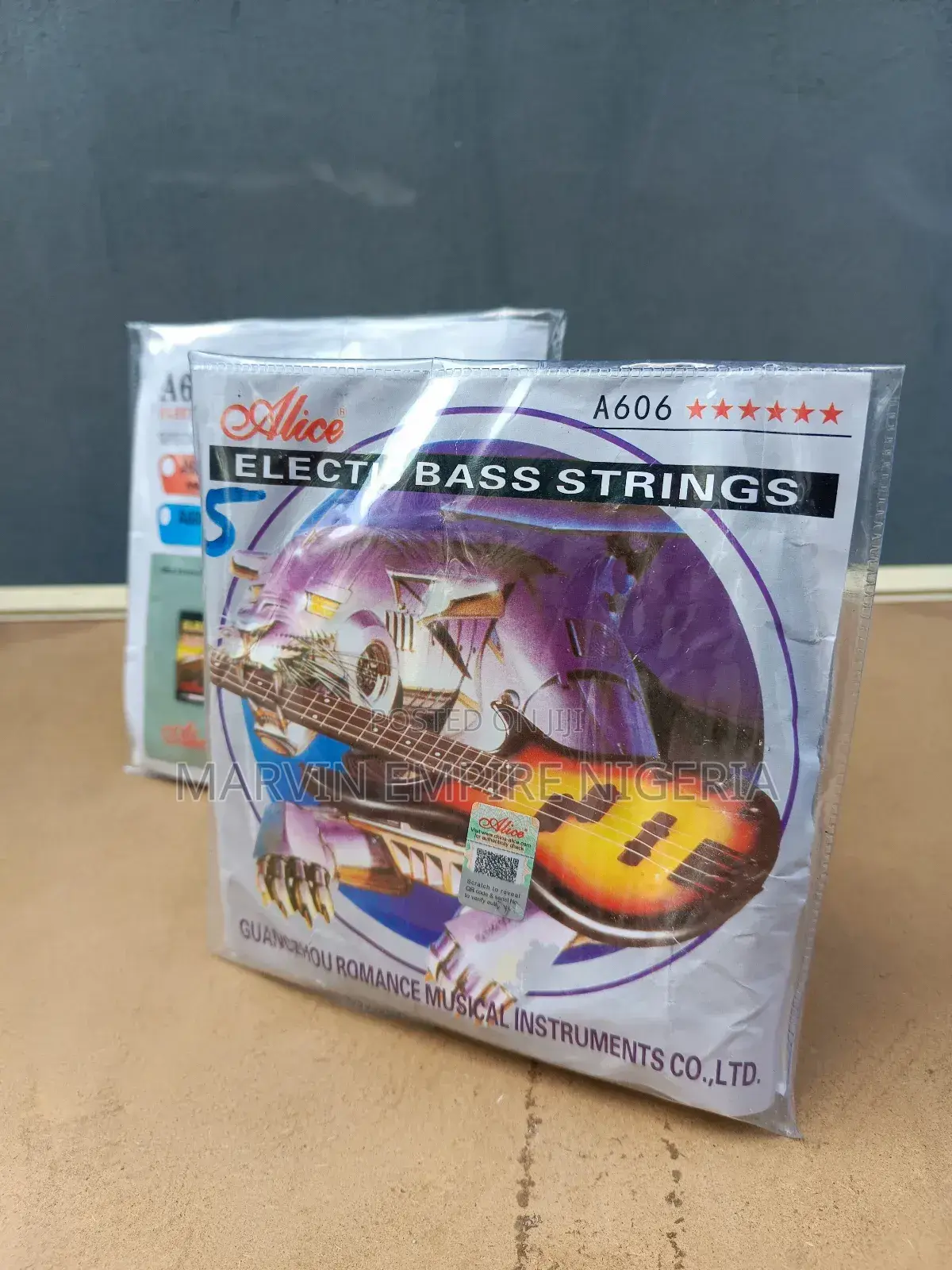 Bass Guitar Quality 5 Strings Four_2 Sets