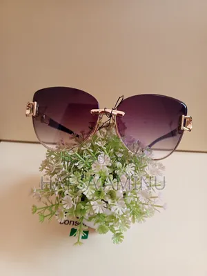 Unisex, Chic and Trendy Sunshades and Goggles