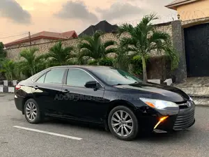 Toyota Camry XLE 4dr Sedan (2.5L 4cyl 6A) 2015 Black