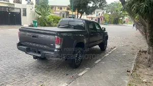 Toyota Tacoma Limited 2022 Gray