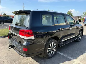 Toyota Land Cruiser 4.0 V6 GXR 2019 Black