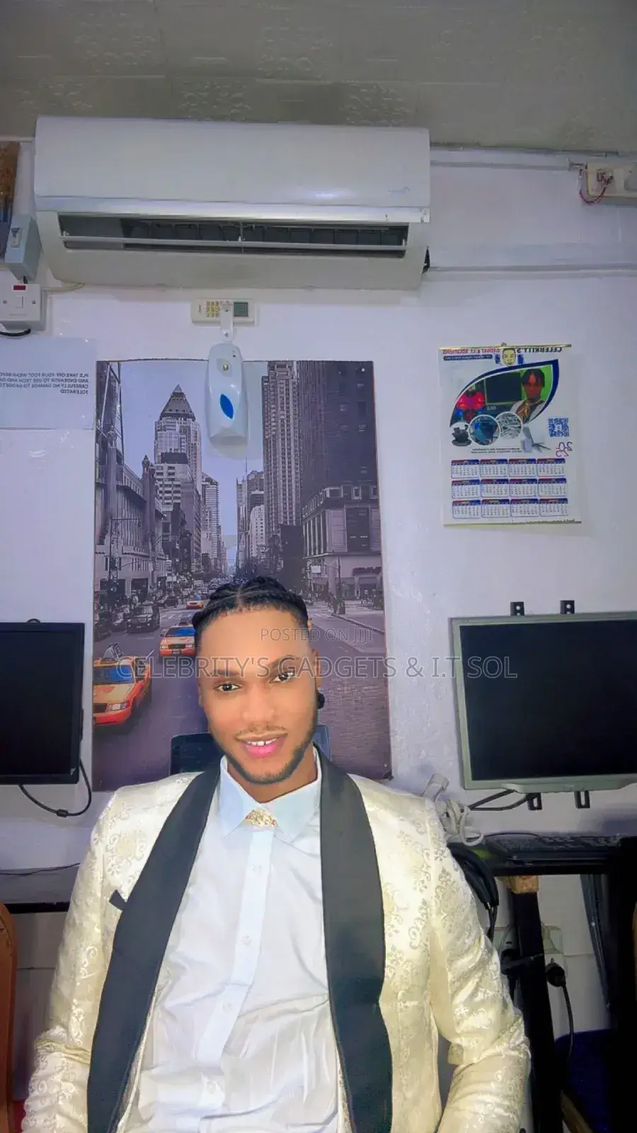 Website Designer,Digital Marketer,Video Editor