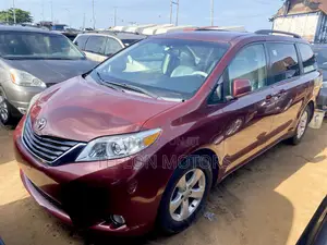 Toyota Sienna LE 8 Passenger 2011 Red