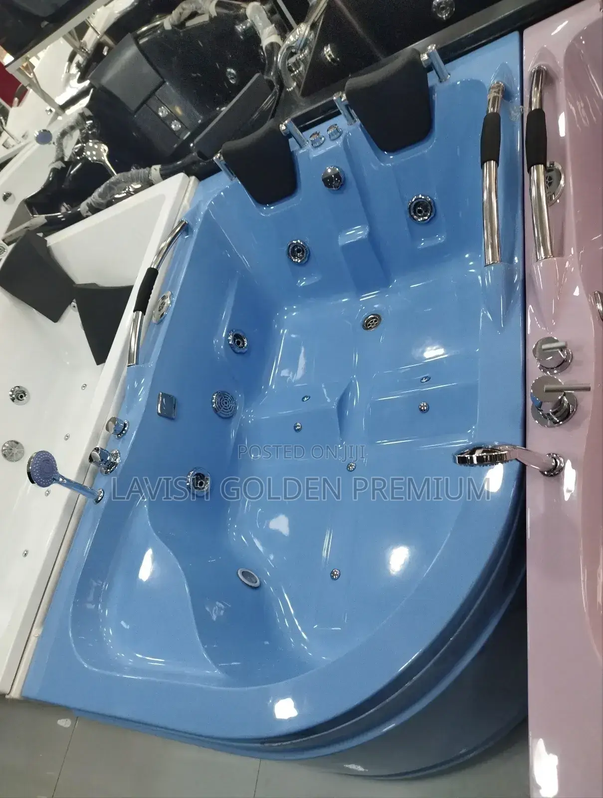 Blue Double Jacuzzi With Bluetooth and Massage
