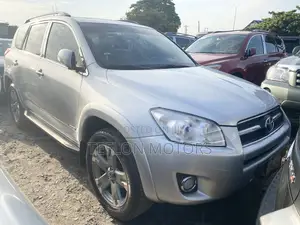 Toyota RAV4 3.5 4x4 2011 Gray