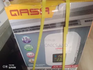 Qasa Stabilizer 5000w Wall Mount.