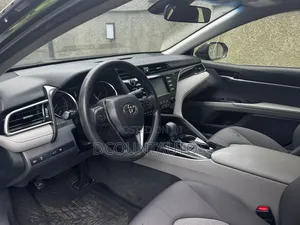 Toyota Camry LE FWD (2.5L 4cyl 8AM) 2018 Black