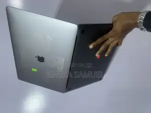 Laptop Apple MacBook Pro 2019 16GB Intel Core i7 SSD 256GB
