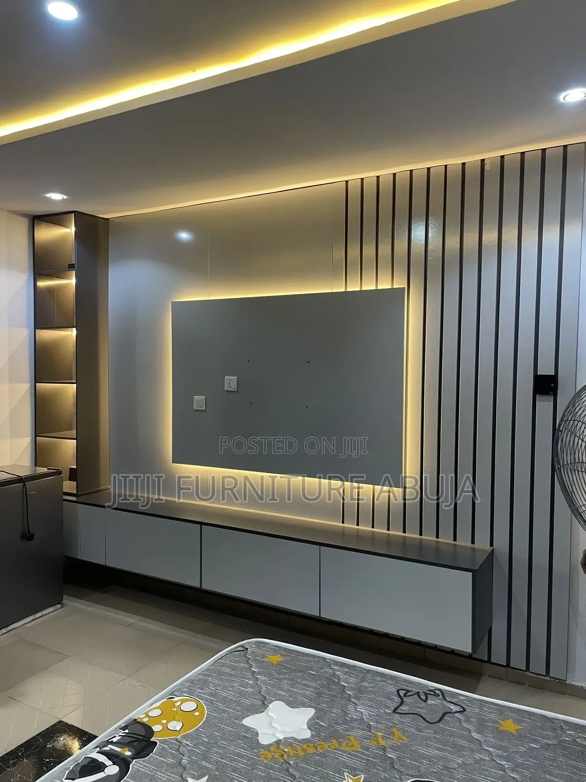 “L” Shaped Tv  Panel for U 