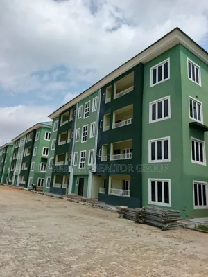 3bdrm Apartment in Ipaja for sale