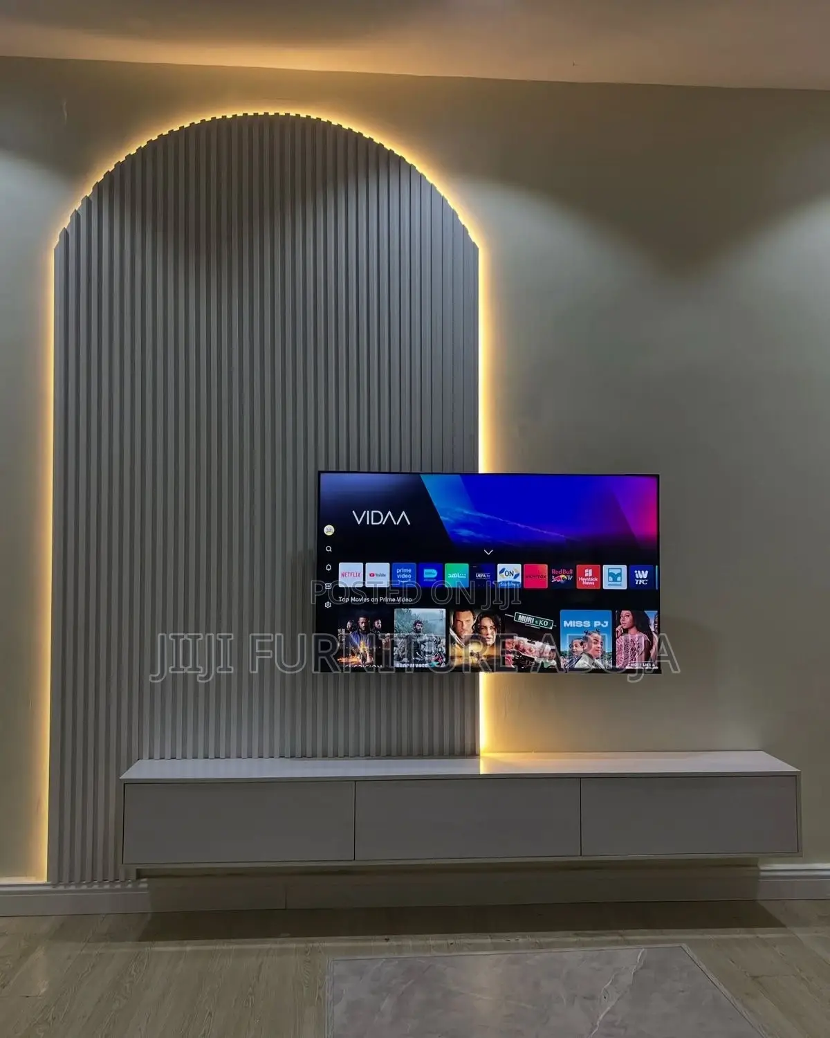 Potable Tv  Console With Arch Design
