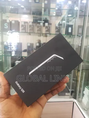 New Samsung Galaxy S25 256 GB