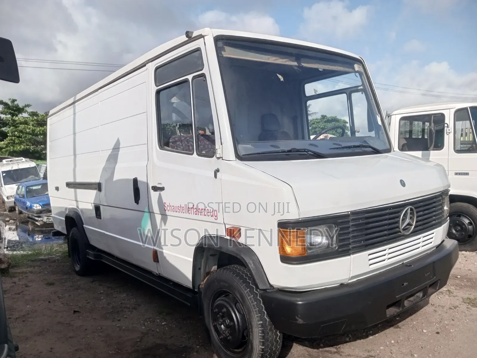 Mercedes Benz=709=Panel
