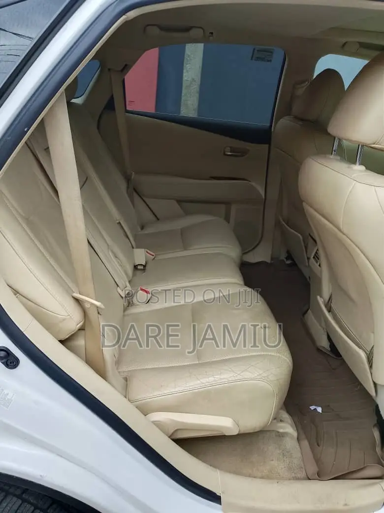 Lexus RX 350 FWD 2012 White