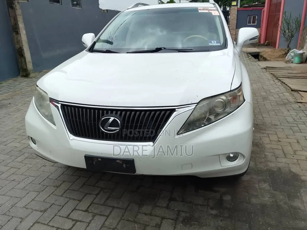 Lexus RX 350 FWD 2012 White