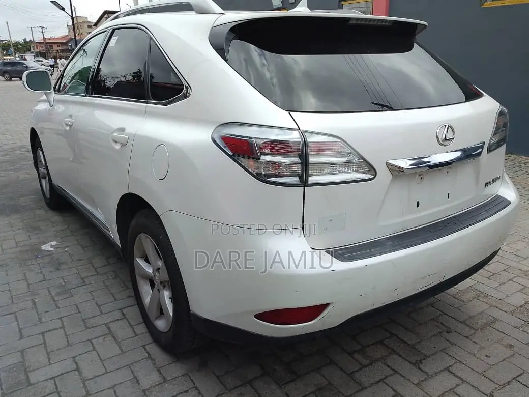 Lexus RX 350 FWD 2012 White