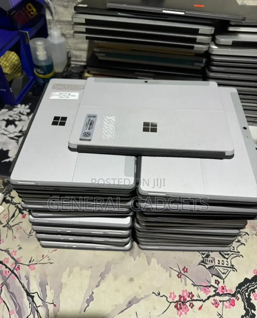 Laptop Microsoft Surface Go 4GB SSD 60GB