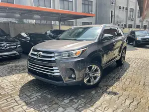 Toyota Highlander Limited 4dr SUV AWD (3.5L 6cyl 6A) 2015 Gray