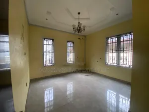 5bdrm Duplex in Ikeja for rent