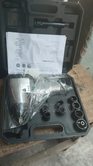 1⁄2 Impact Wrench