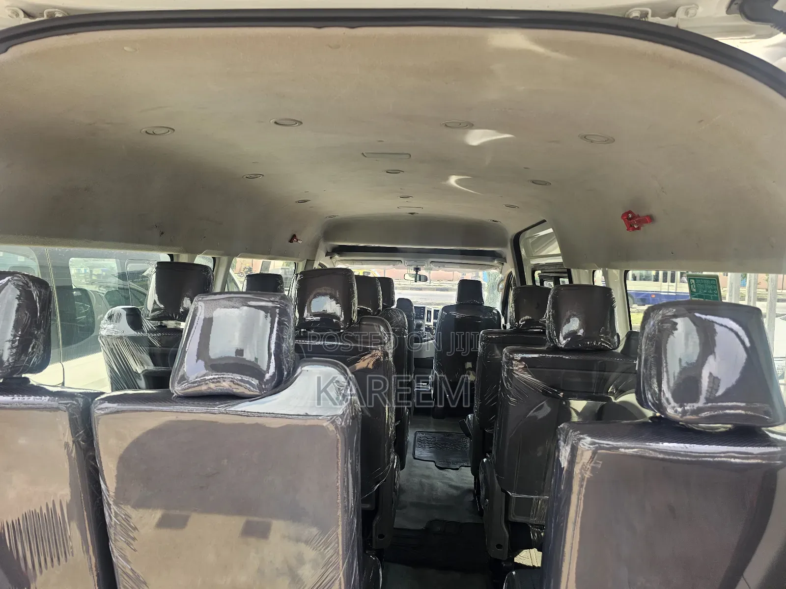 Toyota HiAce 2021 White