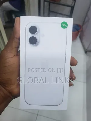 New Apple iPhone 17 256 GB White