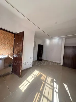 3bdrm Duplex in Star Gate, Oluyole Estate for rent