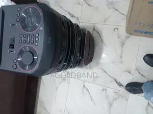 Lg Rnc7 450w Wireless Speaker – High-Power Audio