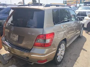 Mercedes-Benz GLK-Class 350 4MATIC 2010 Gold