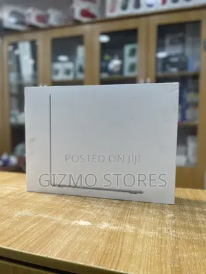 New Laptop Apple MacBook Air 2025 M4 15-Inch 24GB Apple M4 SSD 512GB