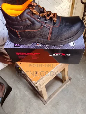 Artmax Safety Boot