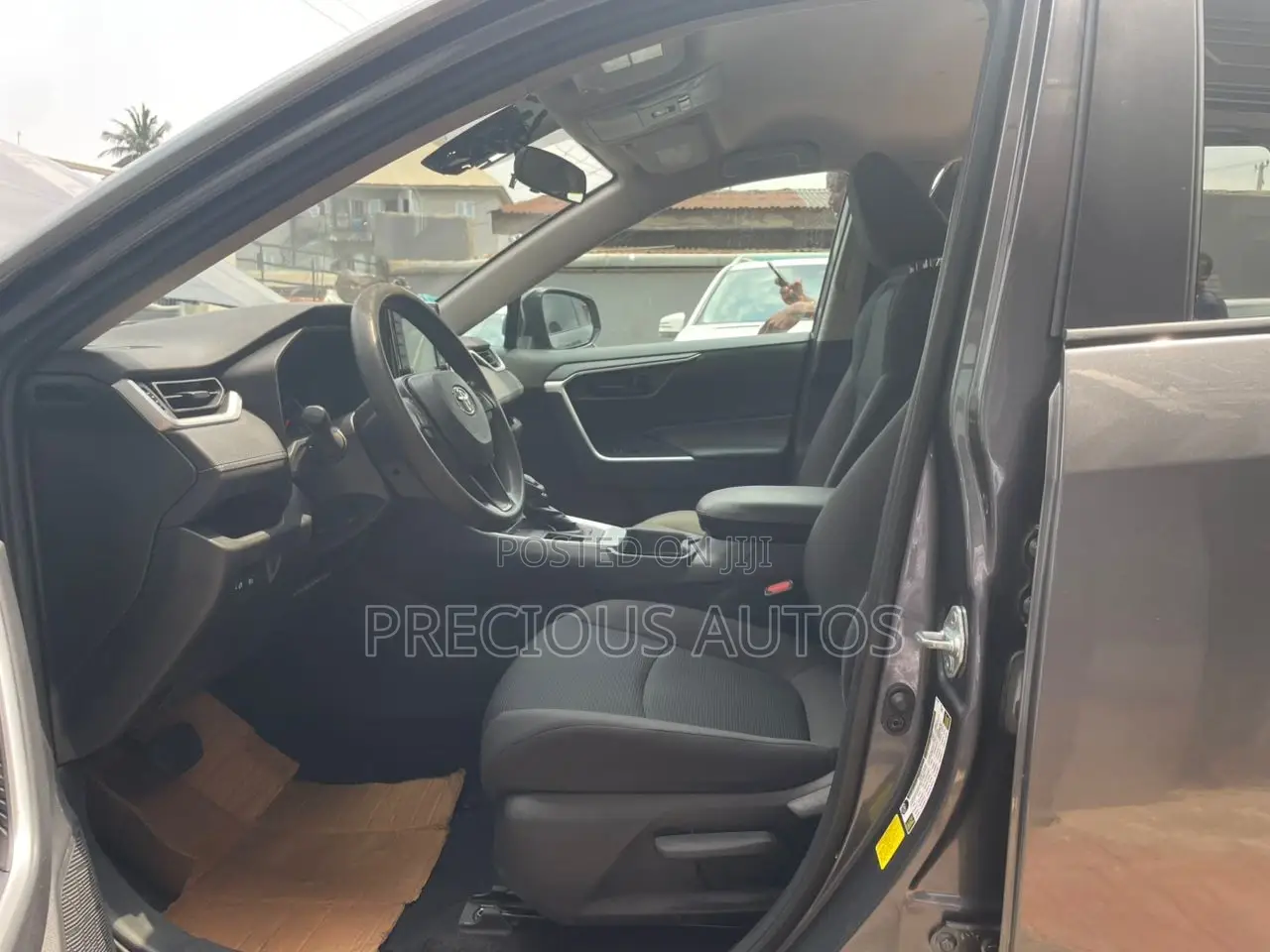 Toyota RAV4 2022 Gray