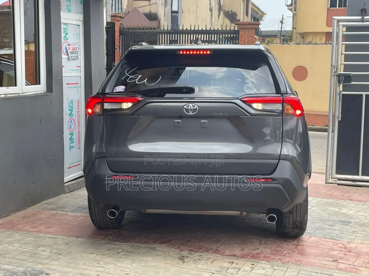 Toyota RAV4 2022 Gray