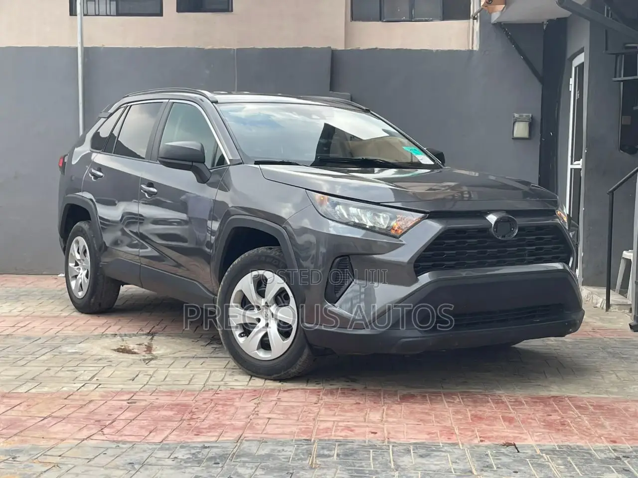 Toyota RAV4 2022 Gray