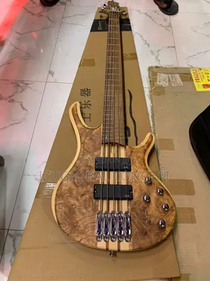 Luxars Active 5 Strings Bass Guitar