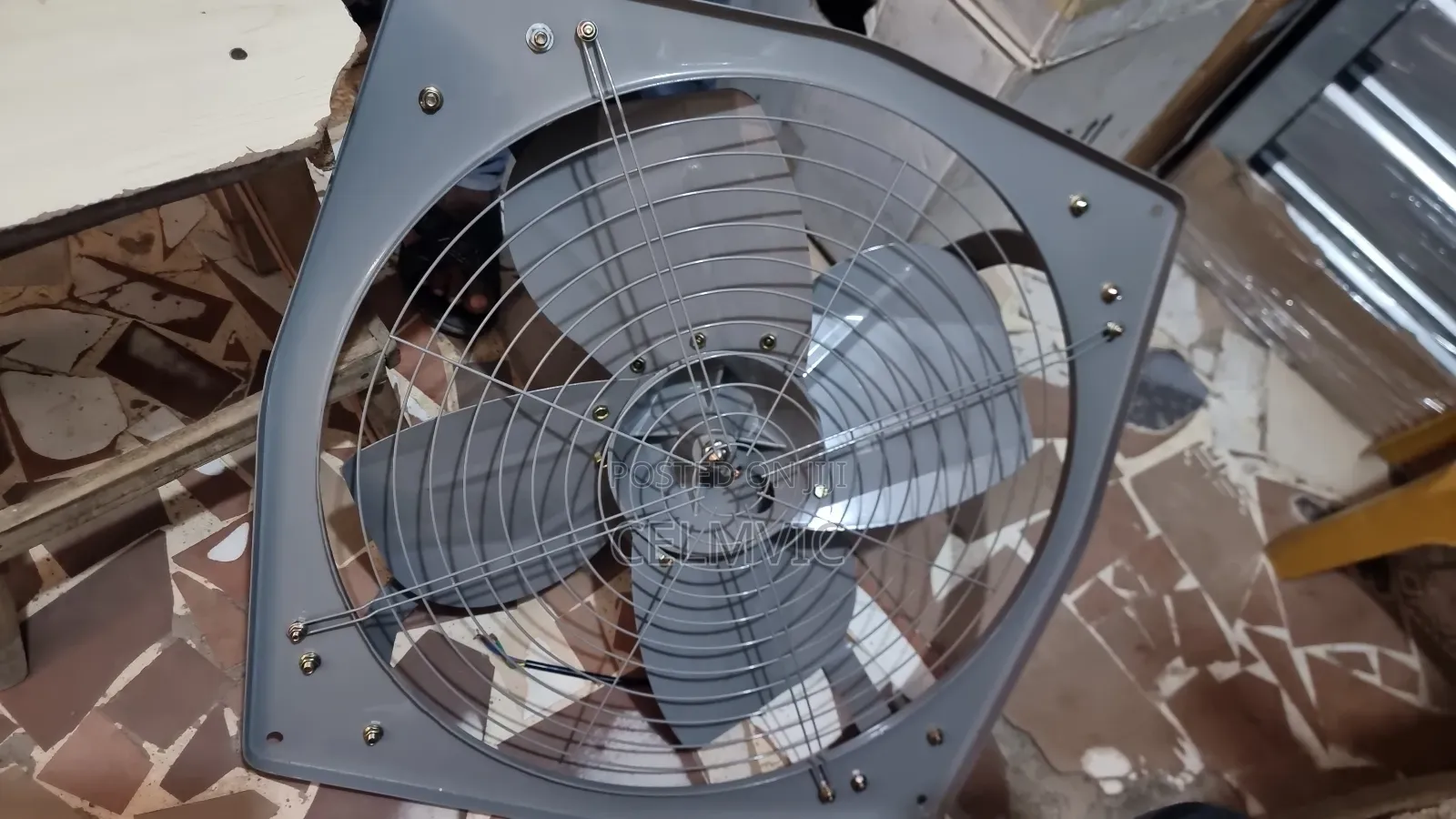 Powerful Heat Extractor for Warehouse