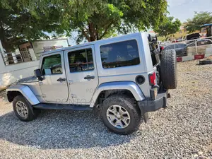 Jeep Wrangler Rubicon 2dr SUV 4WD (3.6L 6cyl 6M) 2015 Silver