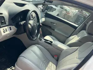 Toyota Venza V6 AWD 2012 White